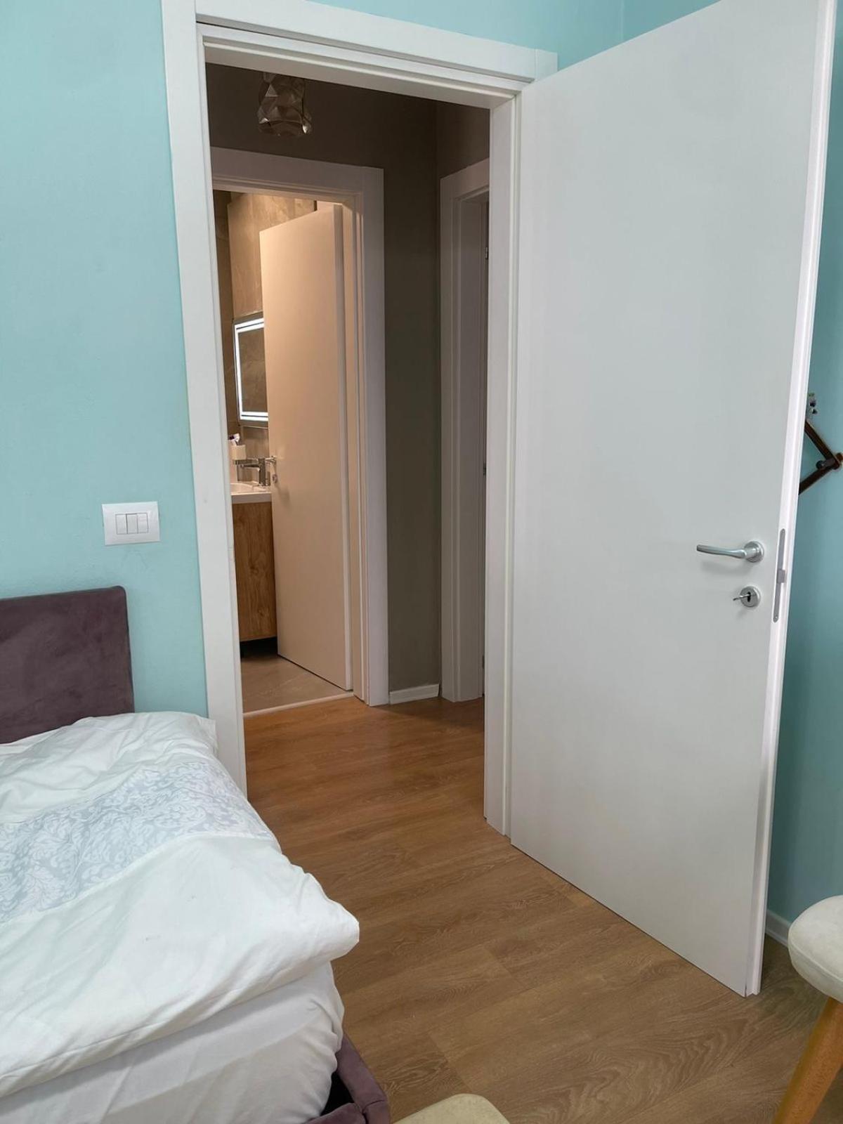 Garden Building Luxury Apartment Тирана Экстерьер фото